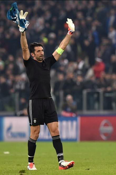 法国鏖战尤文，穆勒关键制胜