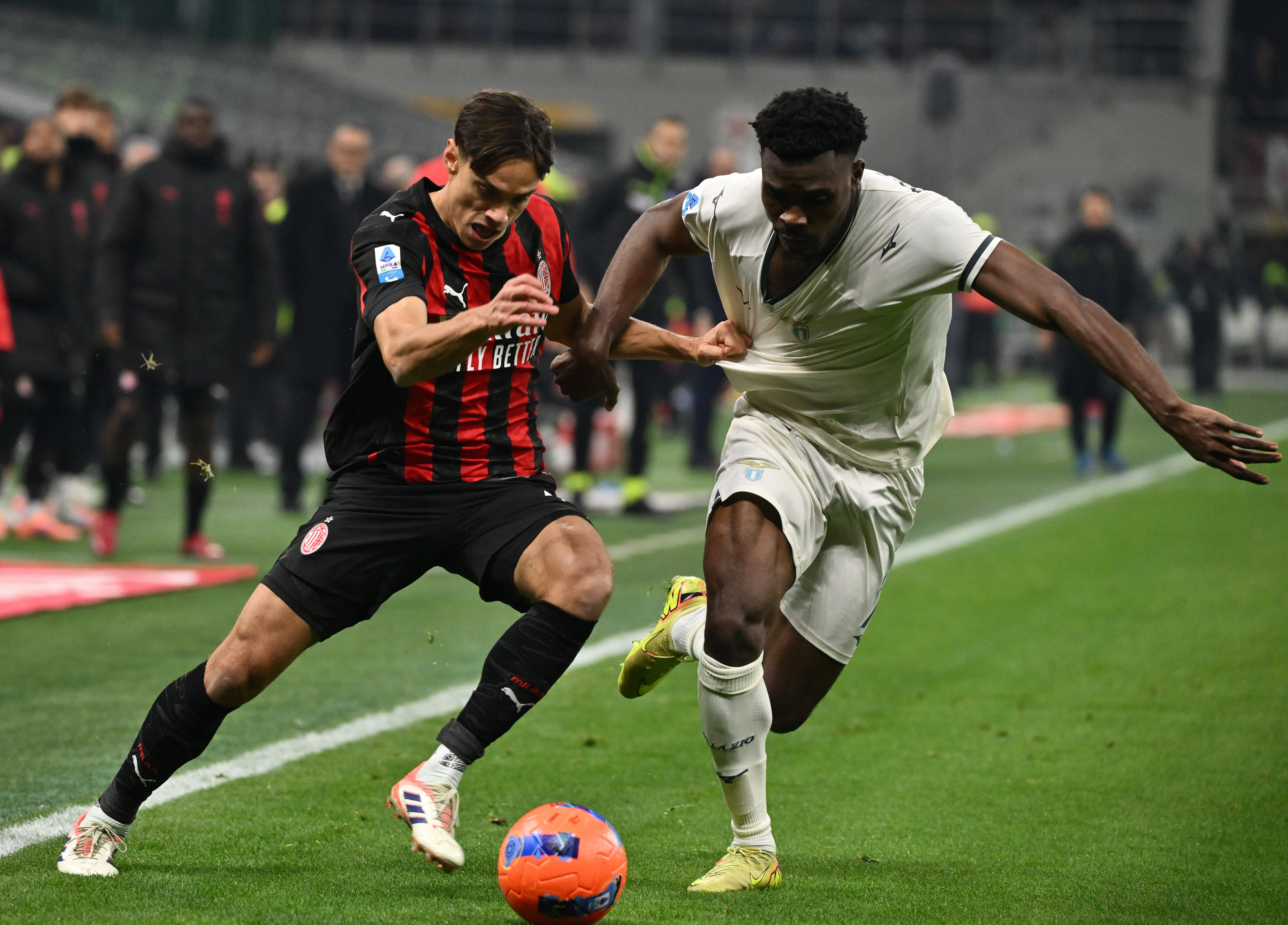 拉齐奥尴尬三连败大将伤缺防线告急